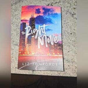 The Right Move -- Liz Tomforde